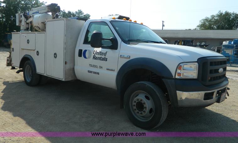 image for item B3866 2006 Ford F550 XL Super Duty service truck