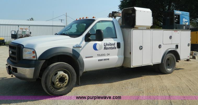 image for item B3866 2006 Ford F550 XL Super Duty service truck