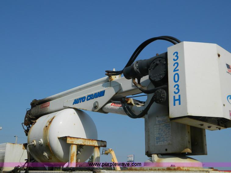 image for item B3866 2006 Ford F550 XL Super Duty service truck