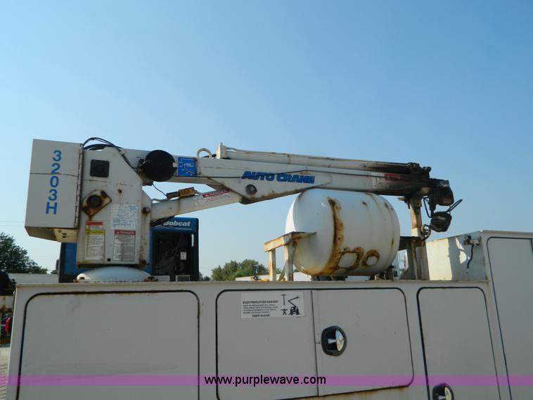 image for item B3866 2006 Ford F550 XL Super Duty service truck