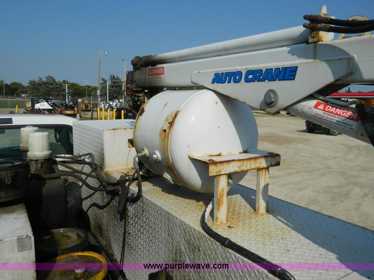 image for item B3866 2006 Ford F550 XL Super Duty service truck