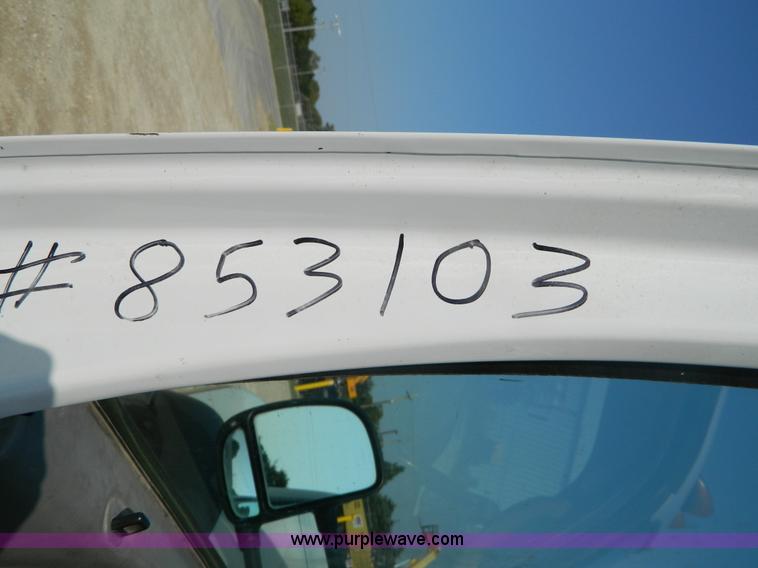 image for item B3866 2006 Ford F550 XL Super Duty service truck