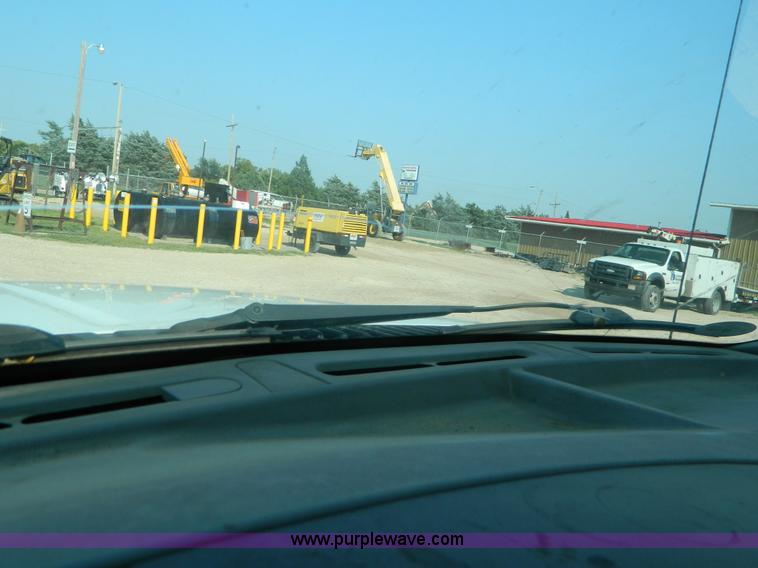 image for item B3866 2006 Ford F550 XL Super Duty service truck