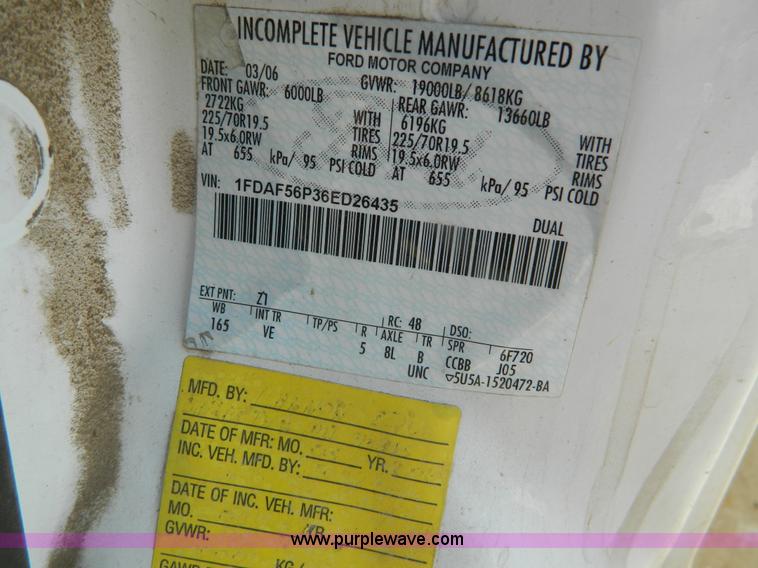 image for item B3866 2006 Ford F550 XL Super Duty service truck