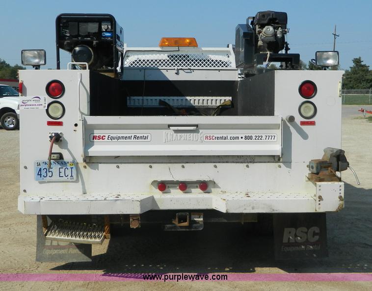 image for item B3867 2007 Ford F550 XL Super Duty service truck