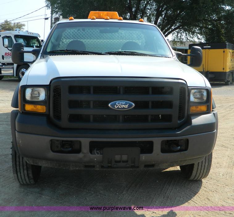 image for item B3867 2007 Ford F550 XL Super Duty service truck