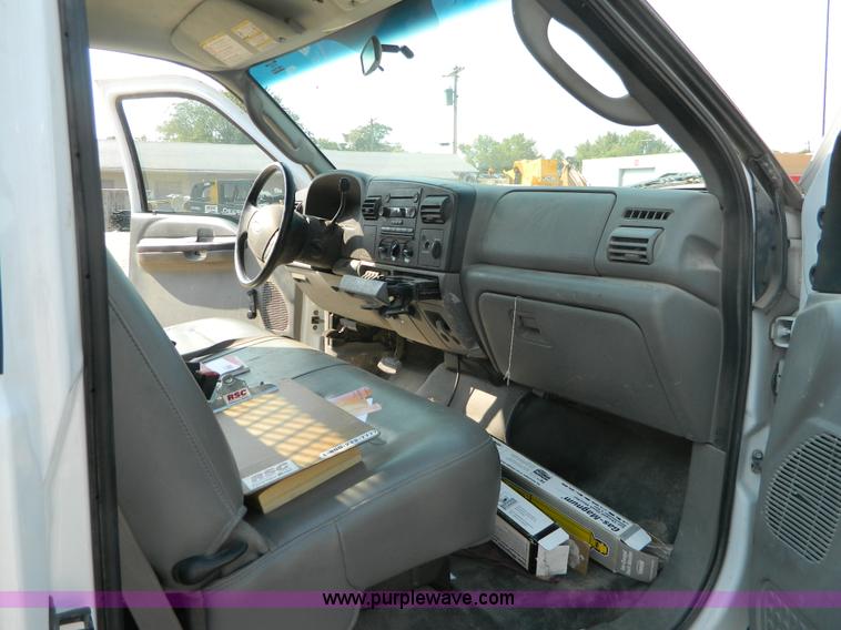 image for item B3867 2007 Ford F550 XL Super Duty service truck