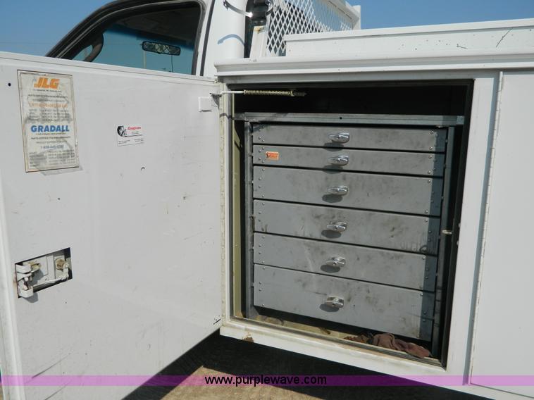 image for item B3867 2007 Ford F550 XL Super Duty service truck