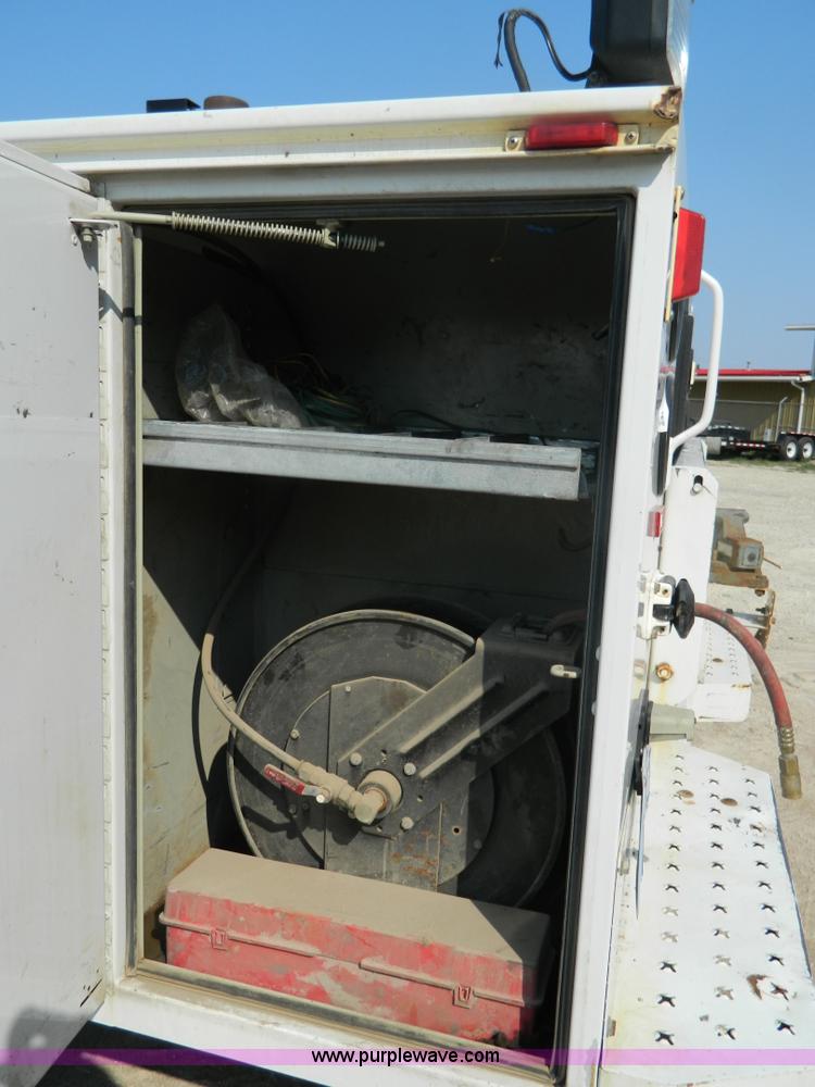 image for item B3867 2007 Ford F550 XL Super Duty service truck