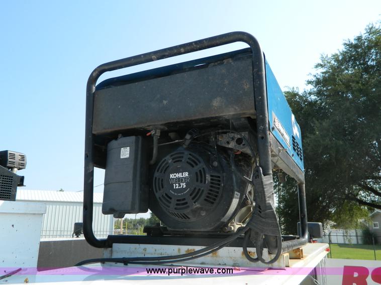 image for item B3867 2007 Ford F550 XL Super Duty service truck