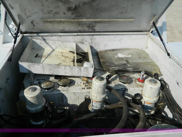 image for item B3867 2007 Ford F550 XL Super Duty service truck