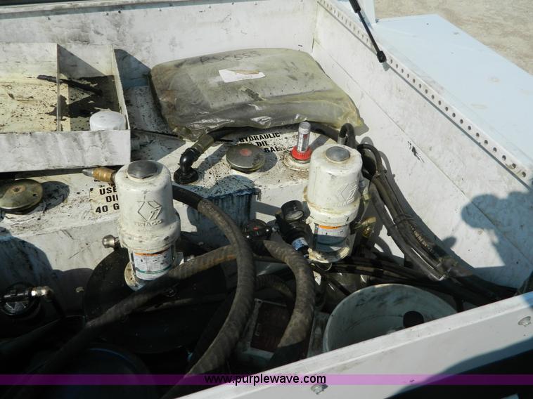 image for item B3867 2007 Ford F550 XL Super Duty service truck