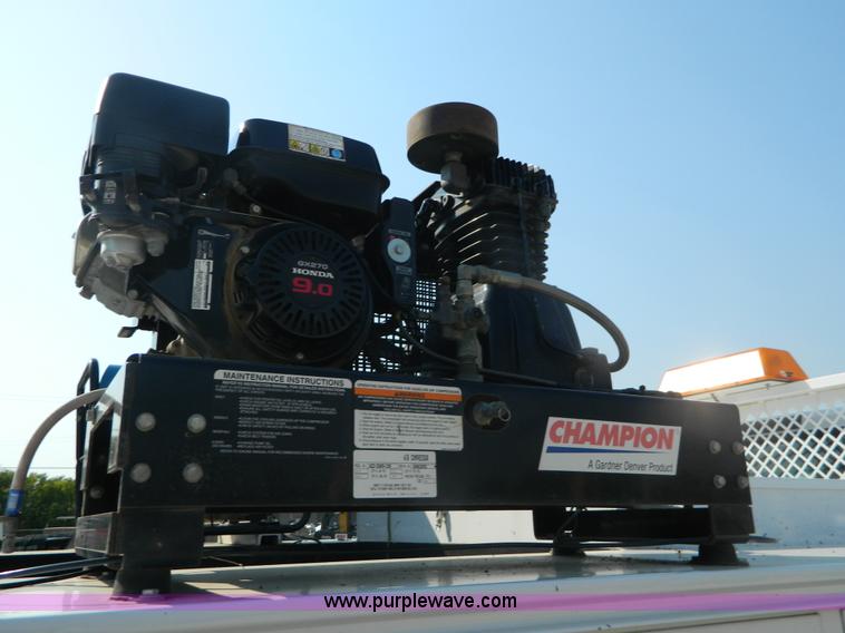 image for item B3867 2007 Ford F550 XL Super Duty service truck