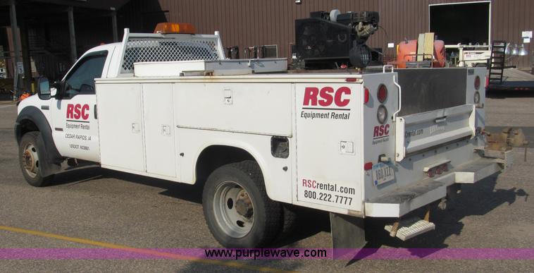 image for item B5209 2006 Ford F550 XL Super Duty service truck