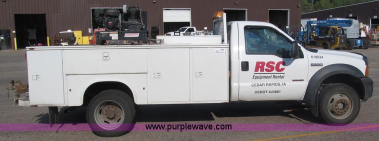 image for item B5209 2006 Ford F550 XL Super Duty service truck