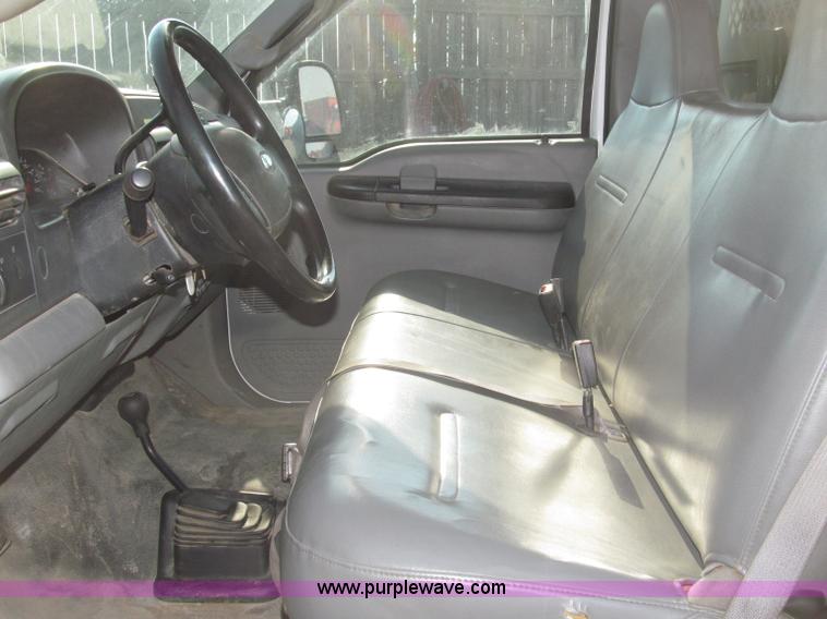 image for item B5209 2006 Ford F550 XL Super Duty service truck