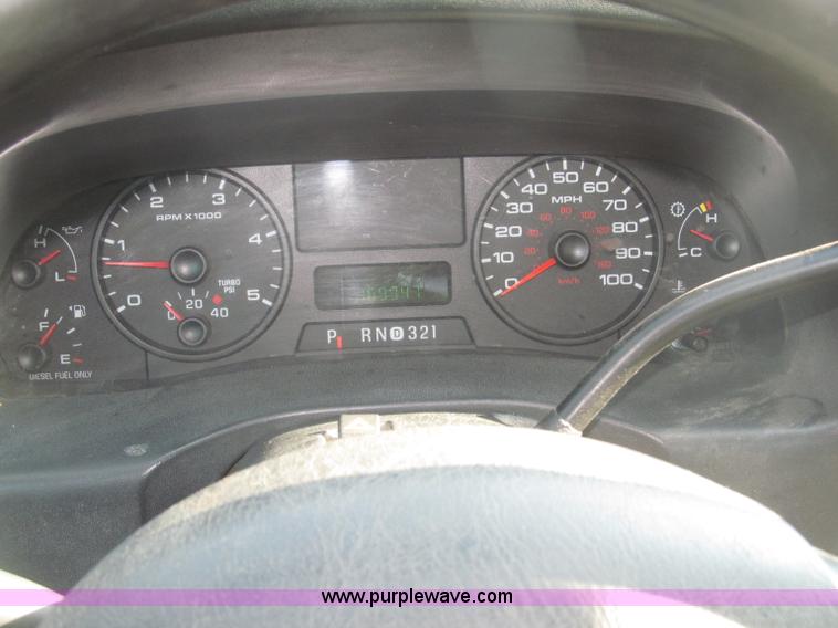 image for item B5209 2006 Ford F550 XL Super Duty service truck