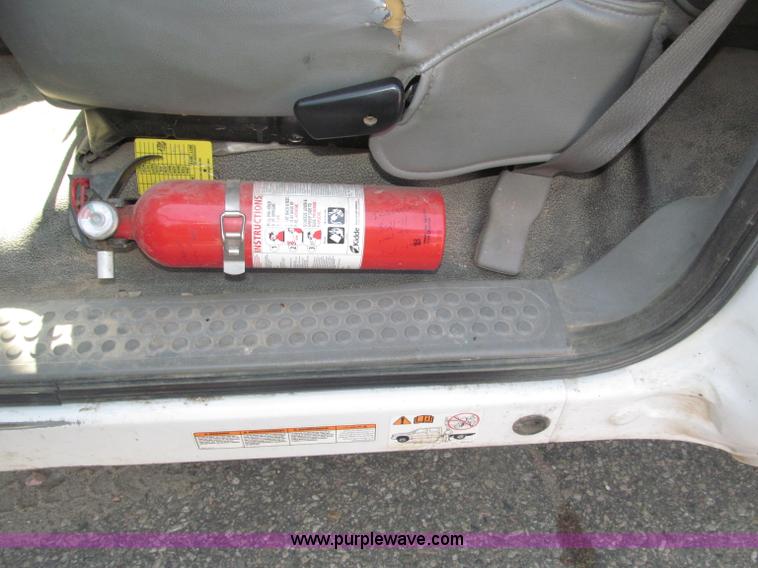 image for item B5209 2006 Ford F550 XL Super Duty service truck