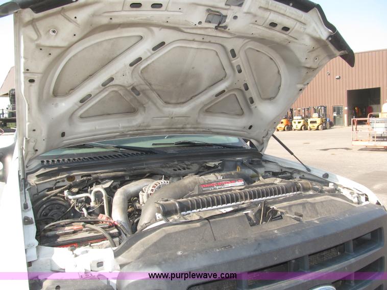 image for item B5209 2006 Ford F550 XL Super Duty service truck