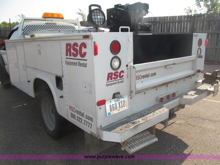 image for item B5209 2006 Ford F550 XL Super Duty service truck