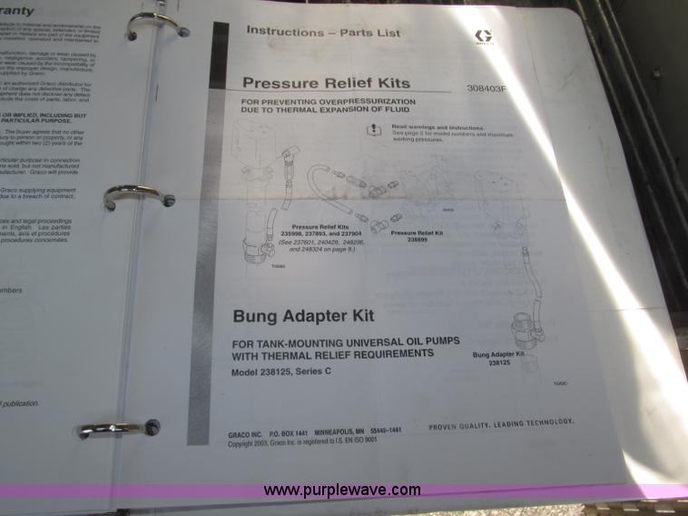 image for item B5209 2006 Ford F550 XL Super Duty service truck