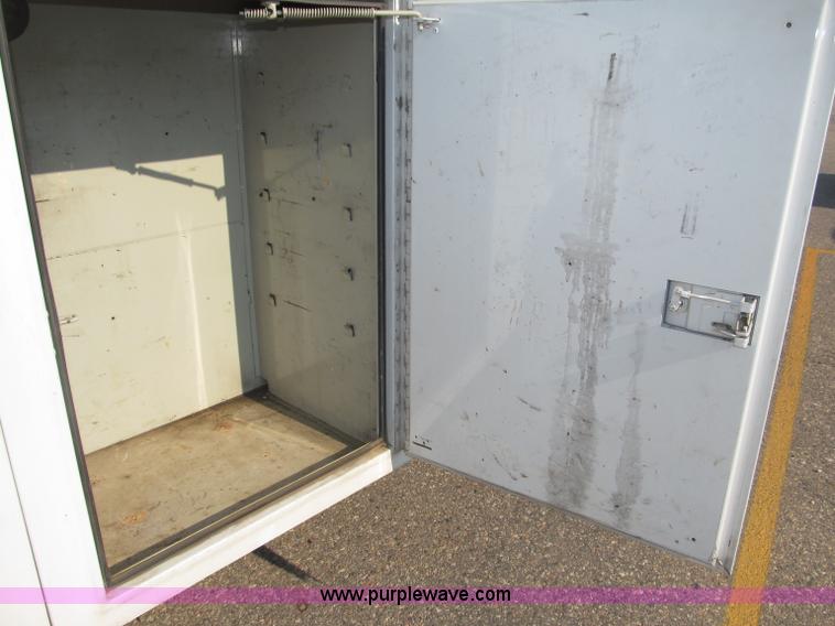 image for item B5209 2006 Ford F550 XL Super Duty service truck