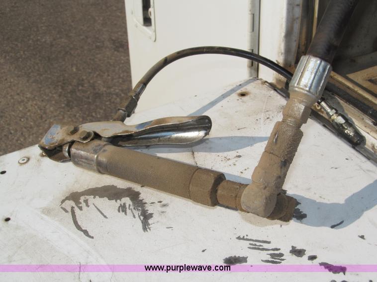 image for item B5209 2006 Ford F550 XL Super Duty service truck