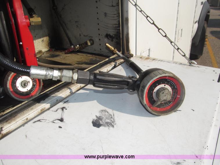 image for item B5209 2006 Ford F550 XL Super Duty service truck