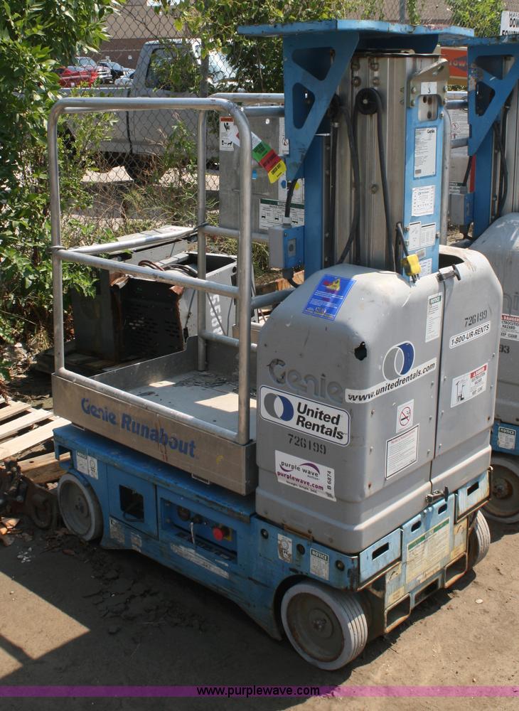 image for item B6874 2005 Genie GR12 vertical lift