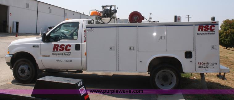 image for item B6875 2004 Ford F550 XL Super Duty service truck