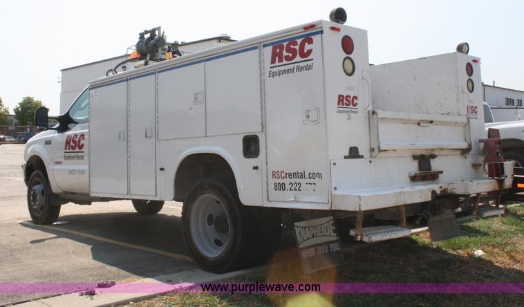 image for item B6875 2004 Ford F550 XL Super Duty service truck