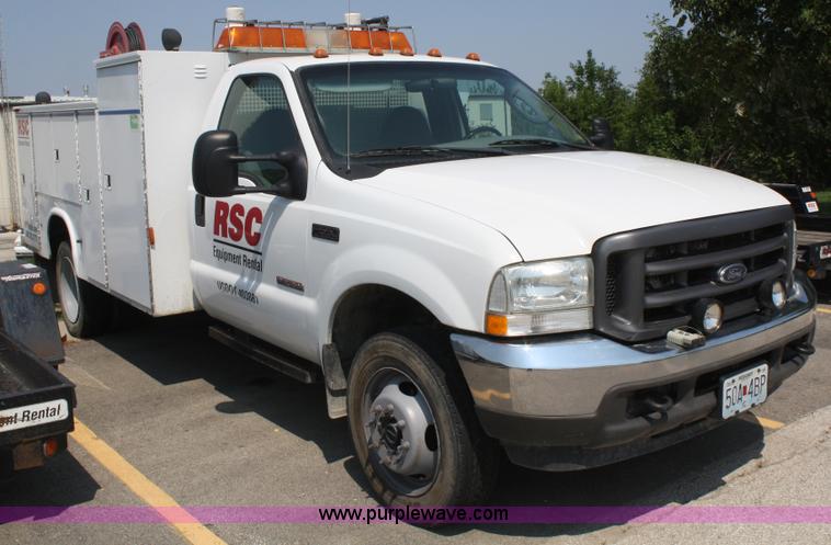 image for item B6875 2004 Ford F550 XL Super Duty service truck