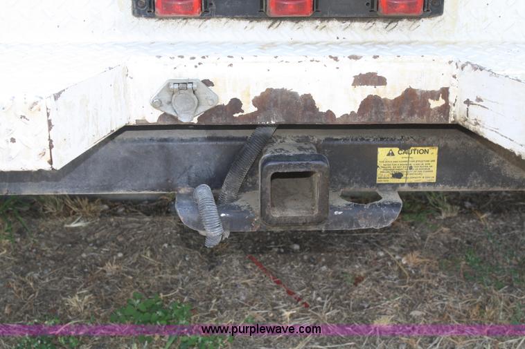 image for item B6875 2004 Ford F550 XL Super Duty service truck