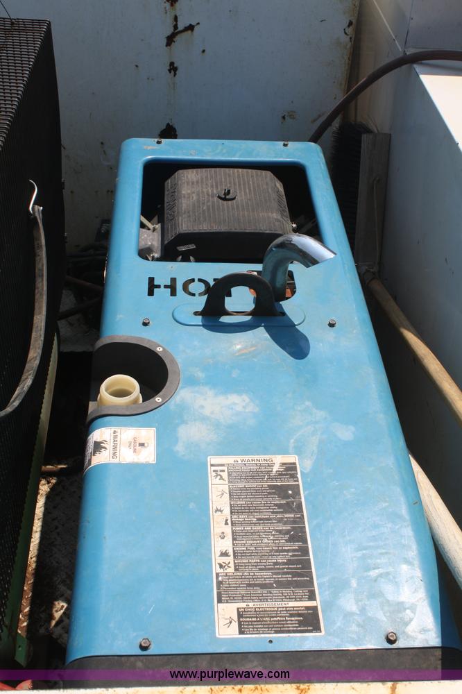 image for item B6875 2004 Ford F550 XL Super Duty service truck