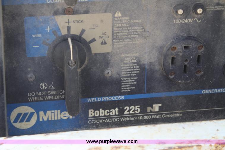 image for item B6875 2004 Ford F550 XL Super Duty service truck