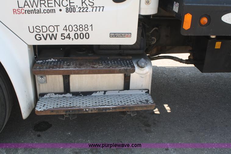 image for item B6876 2006 Freightliner Business Class M2 rollback truck