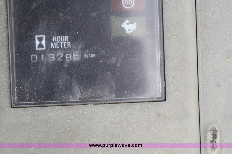 image for item B6900 2006 Takeuchi TB016 compact excavator