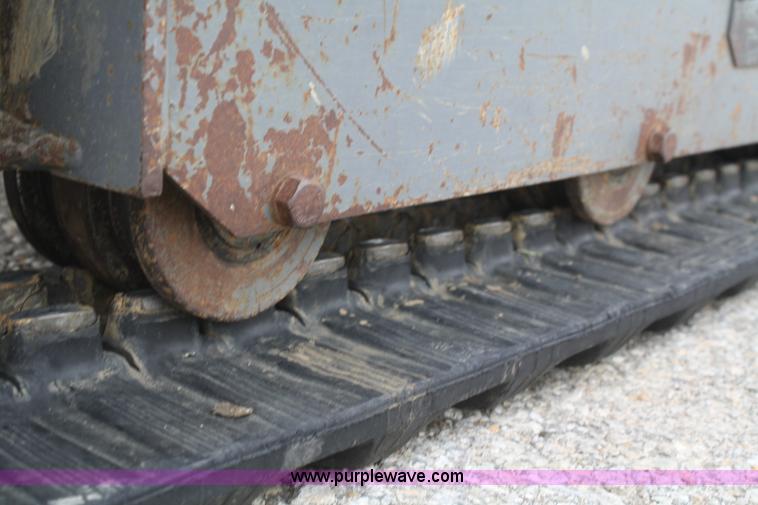 image for item B6900 2006 Takeuchi TB016 compact excavator