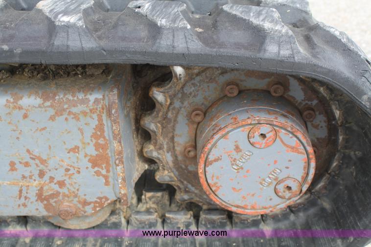 image for item B6900 2006 Takeuchi TB016 compact excavator