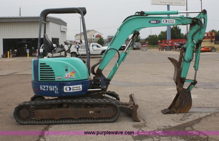 image for item B6920 2006 IHI 35NX2 mini excavator