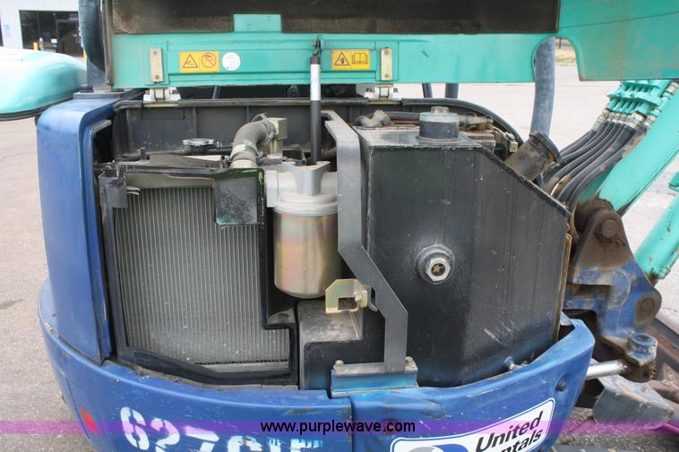 image for item B6920 2006 IHI 35NX2 mini excavator