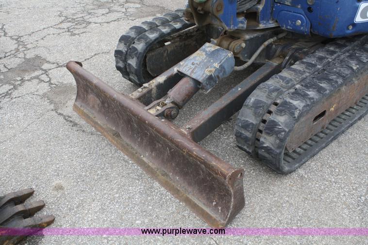 image for item B6920 2006 IHI 35NX2 mini excavator