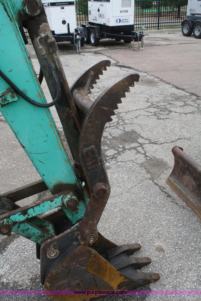 image for item B6920 2006 IHI 35NX2 mini excavator