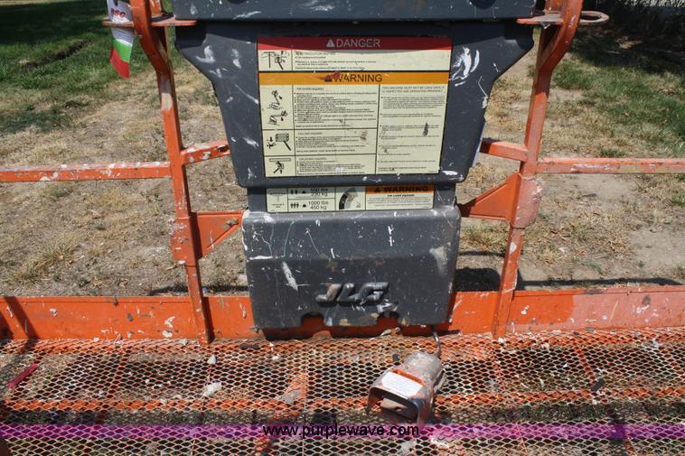 image for item B6962 2000 JLG 600S boom lift