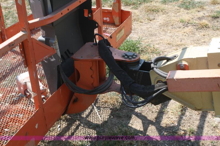 image for item B6962 2000 JLG 600S boom lift