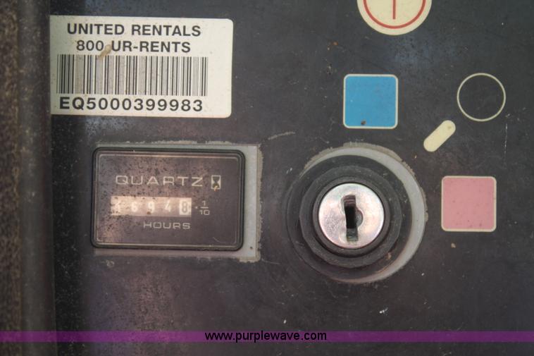 image for item B6962 2000 JLG 600S boom lift