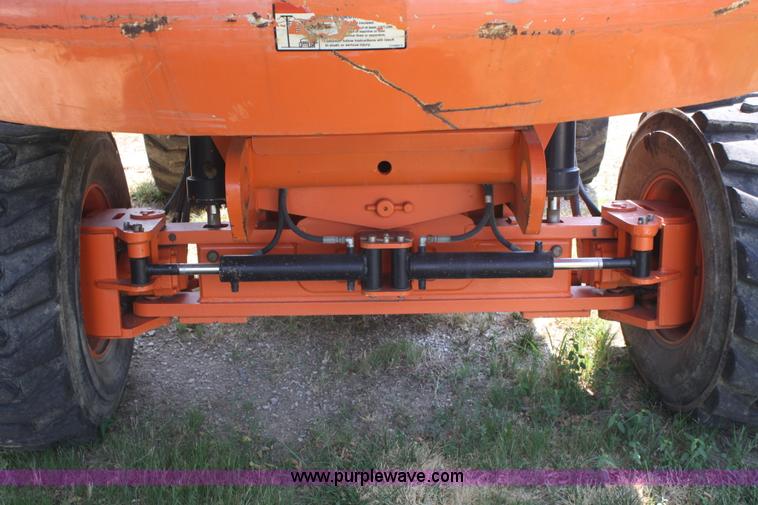 image for item B6962 2000 JLG 600S boom lift