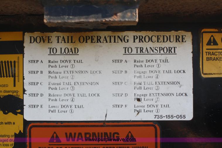 image for item B6965 2005 Trail King Hydra-Tail trailer