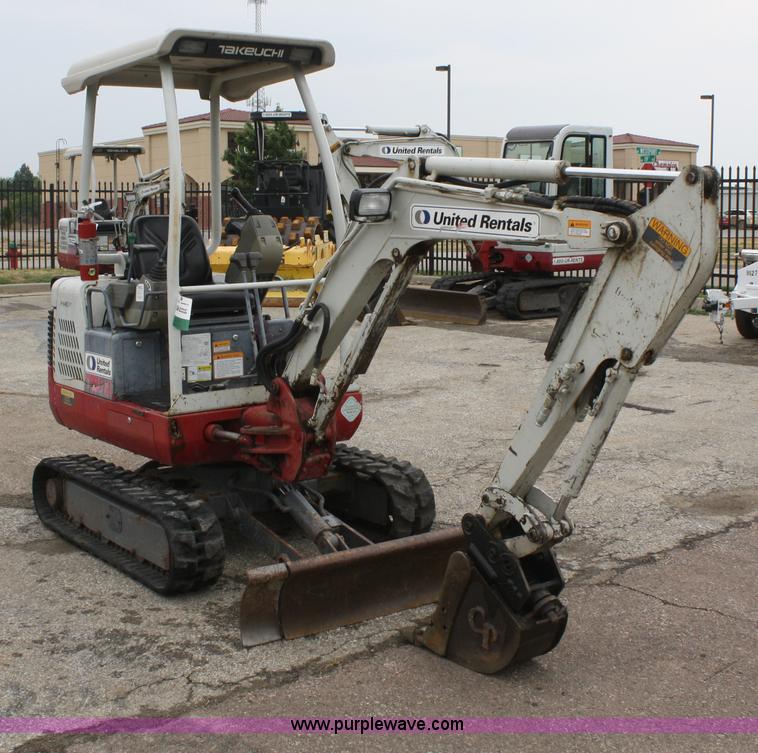 image for item B6970 2006 Takeuchi TB016 compact excavator