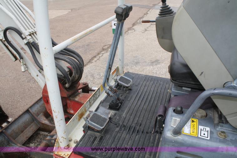 image for item B6970 2006 Takeuchi TB016 compact excavator